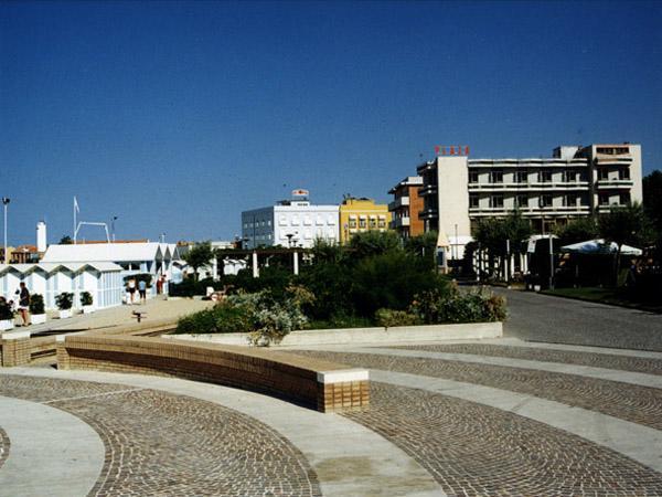 Hotel Plaza Fano Dış mekan fotoğraf